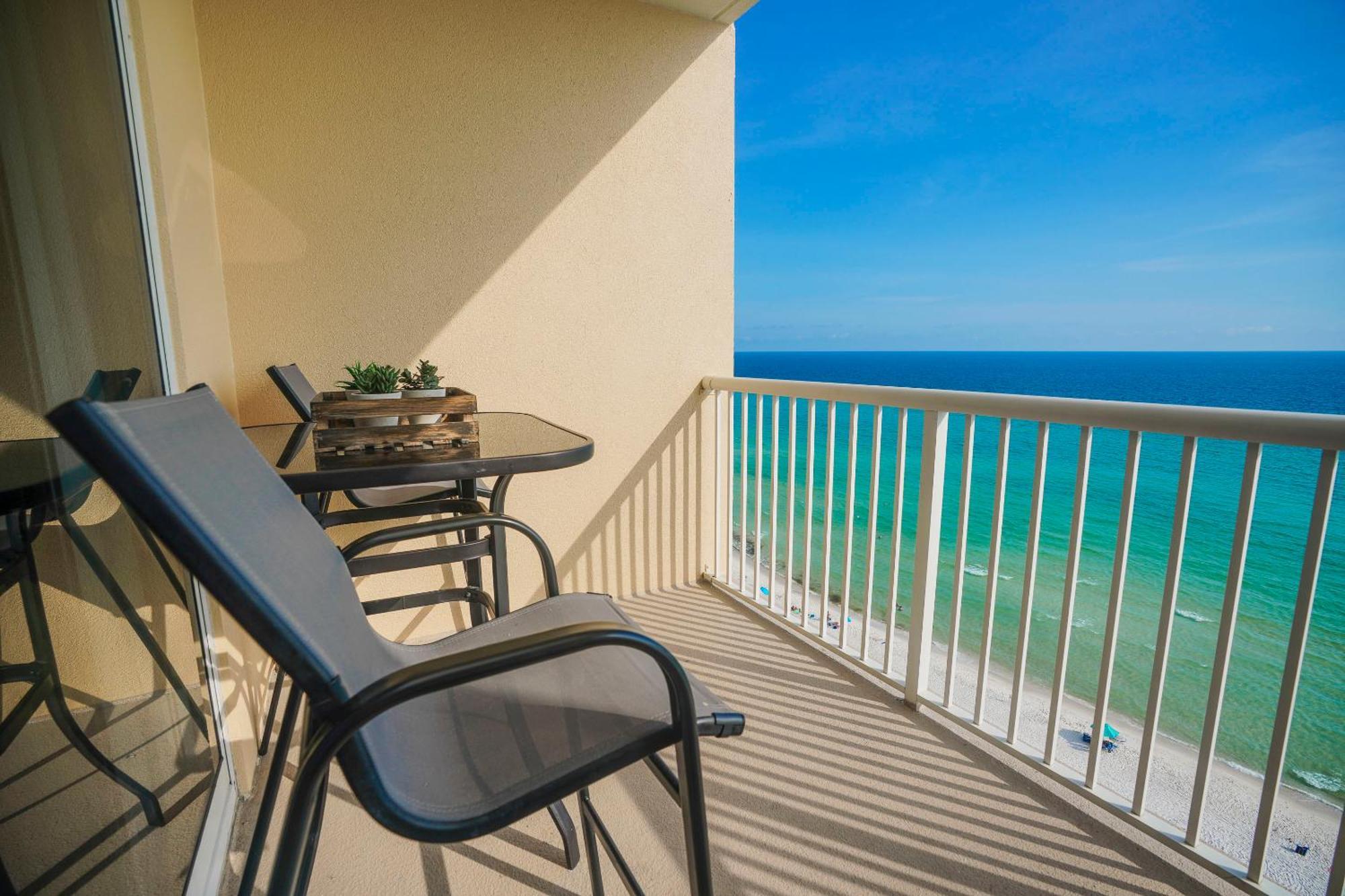 Majestic Beach Towers Resort By Panhandle Getaways Panama City Beach Exterior photo