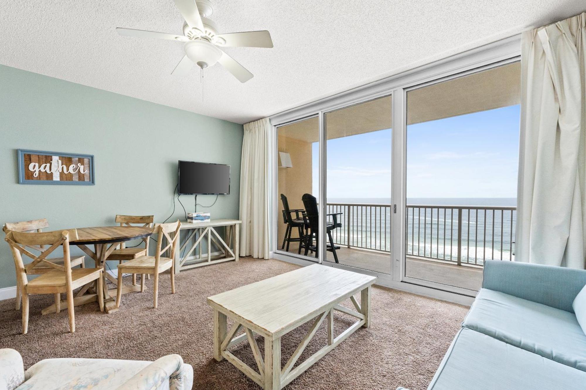 Majestic Beach Towers Resort By Panhandle Getaways Panama City Beach Room photo